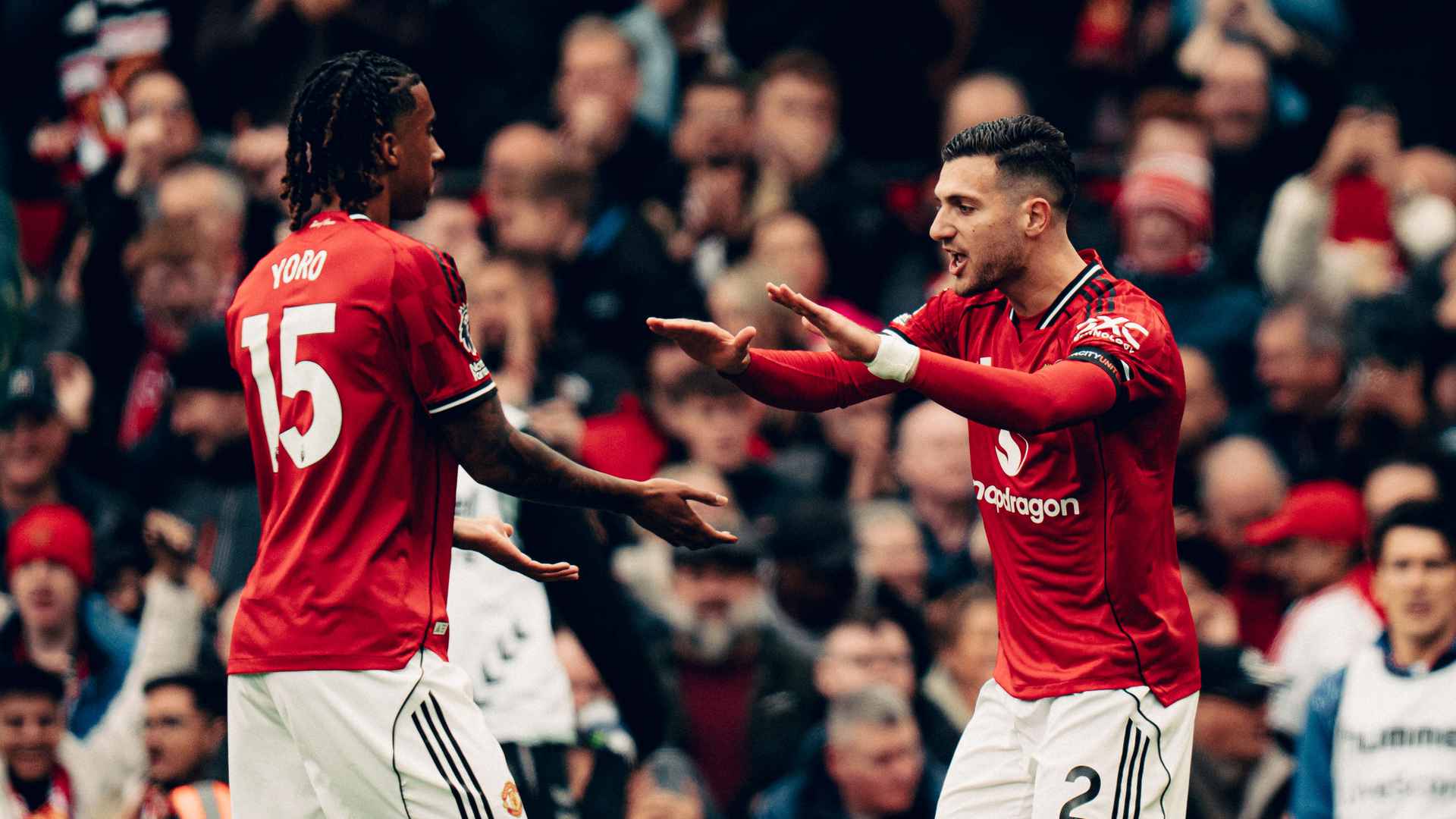 Pundit Predictions: Who starts against Everton?