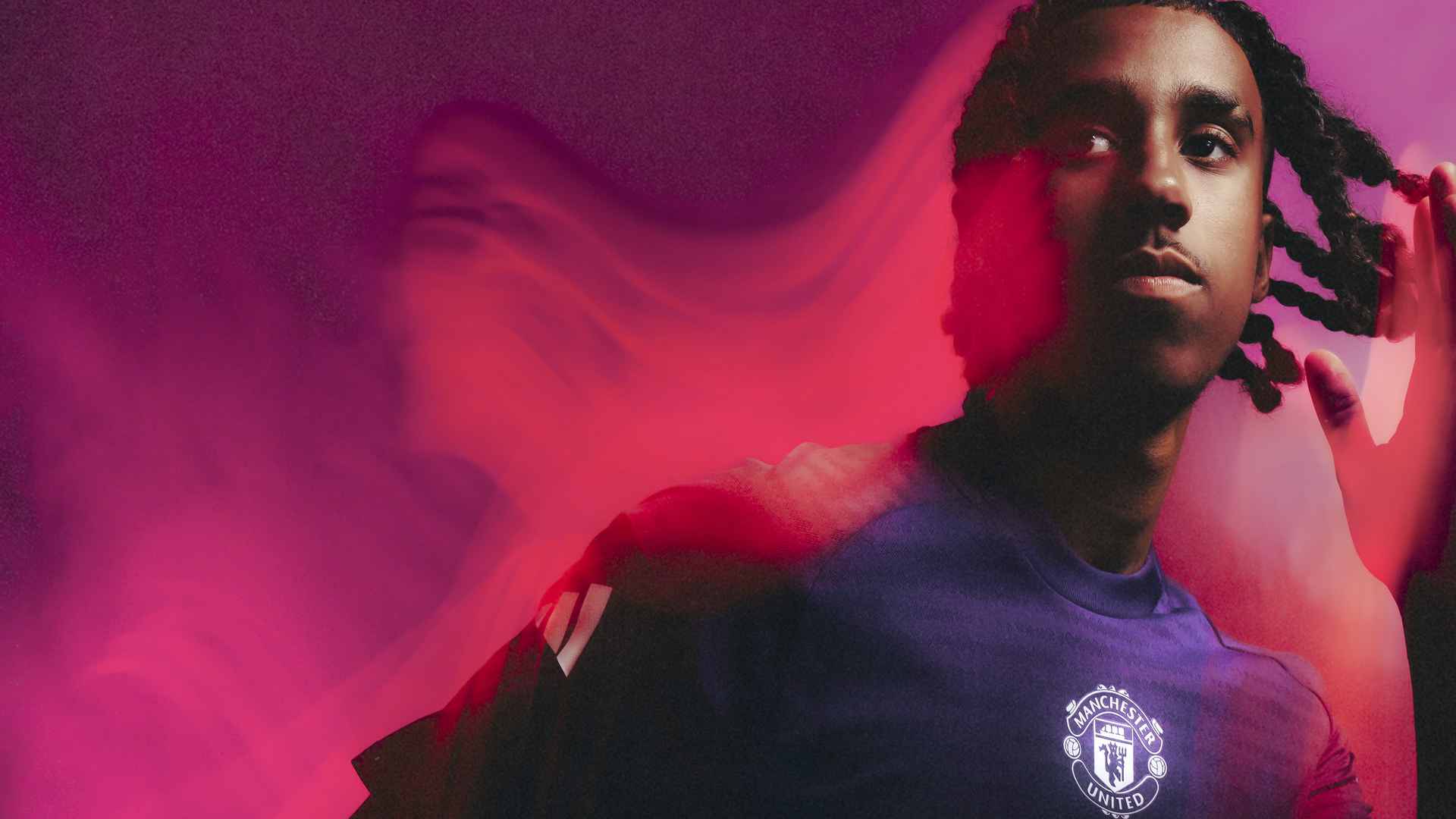 New Man Utd 2025/26 training kit released as players prepare to