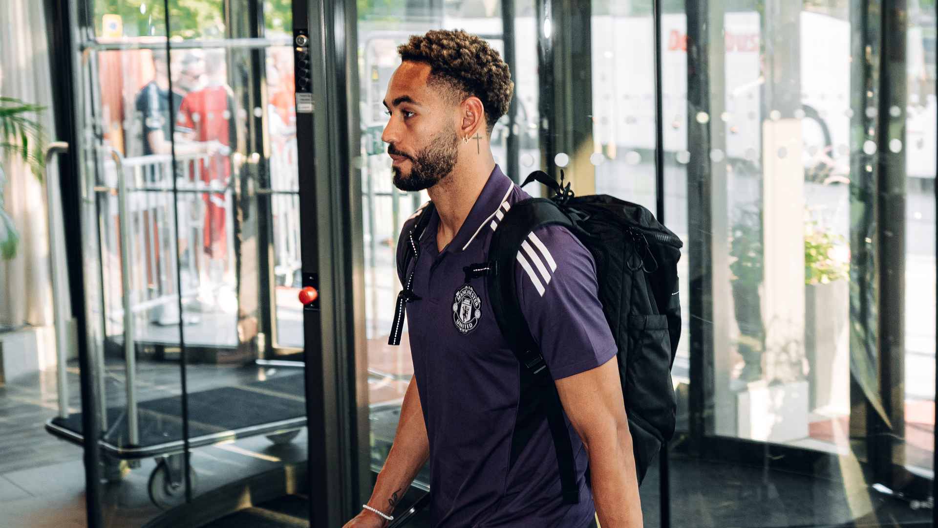 Line-ups: United v Leeds live on MUTV