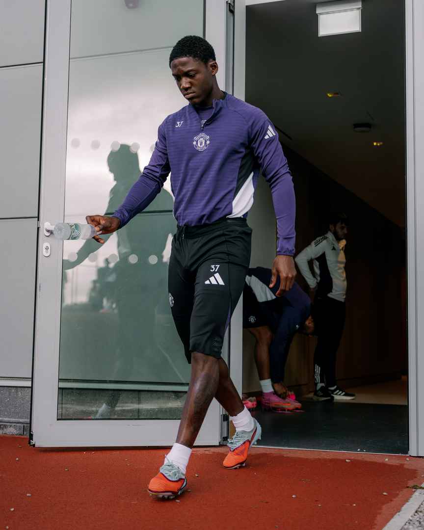 Training gallery Man Utd after victory at Anfield | Manchester United