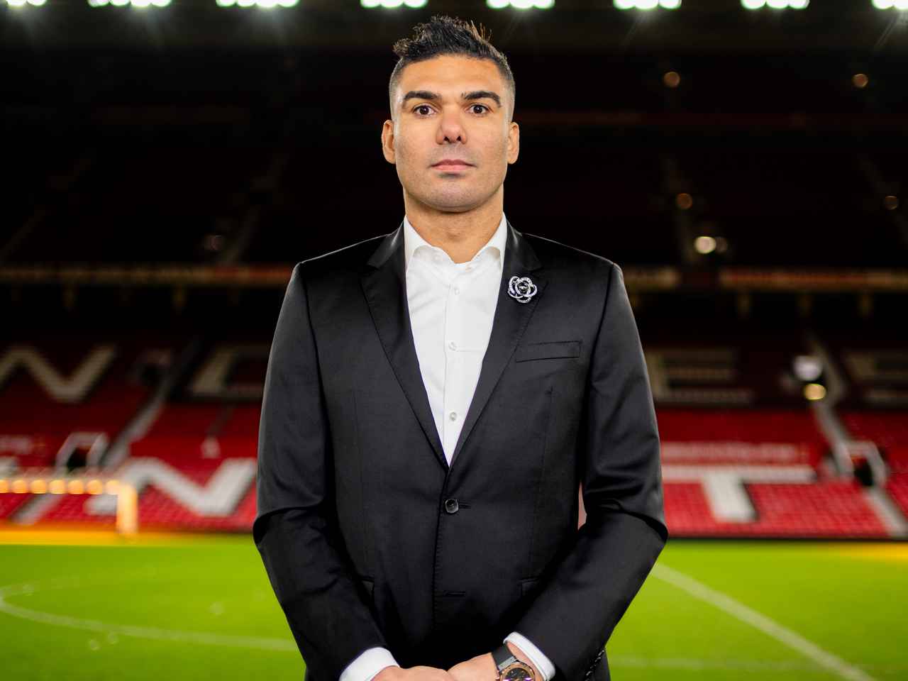 Man United sở hữu t&acirc;n binh đầu ti&ecirc;n h&egrave; 2026, HLV Carrick c&oacute; người thay Casemiro với gi&aacute; 'cực rẻ'