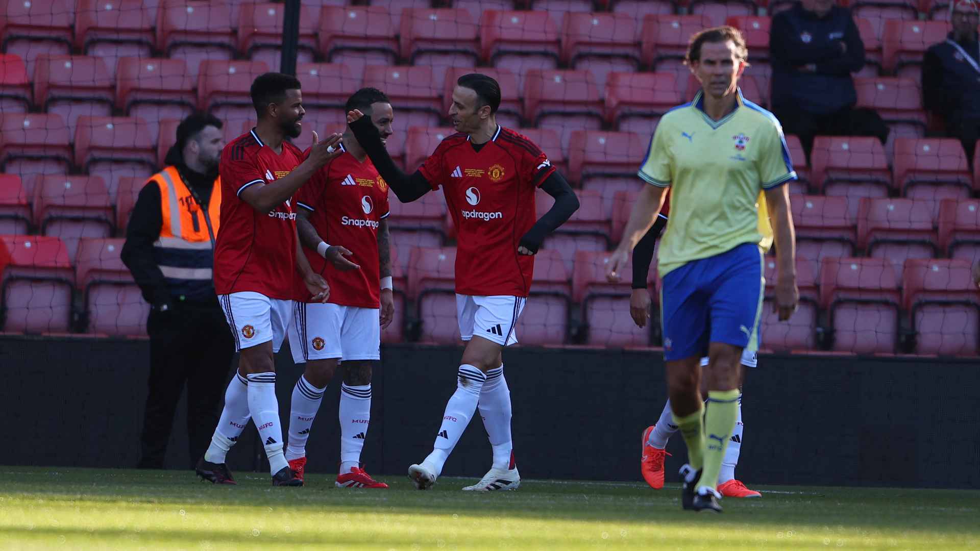 Legends: Southampton 3 United 5