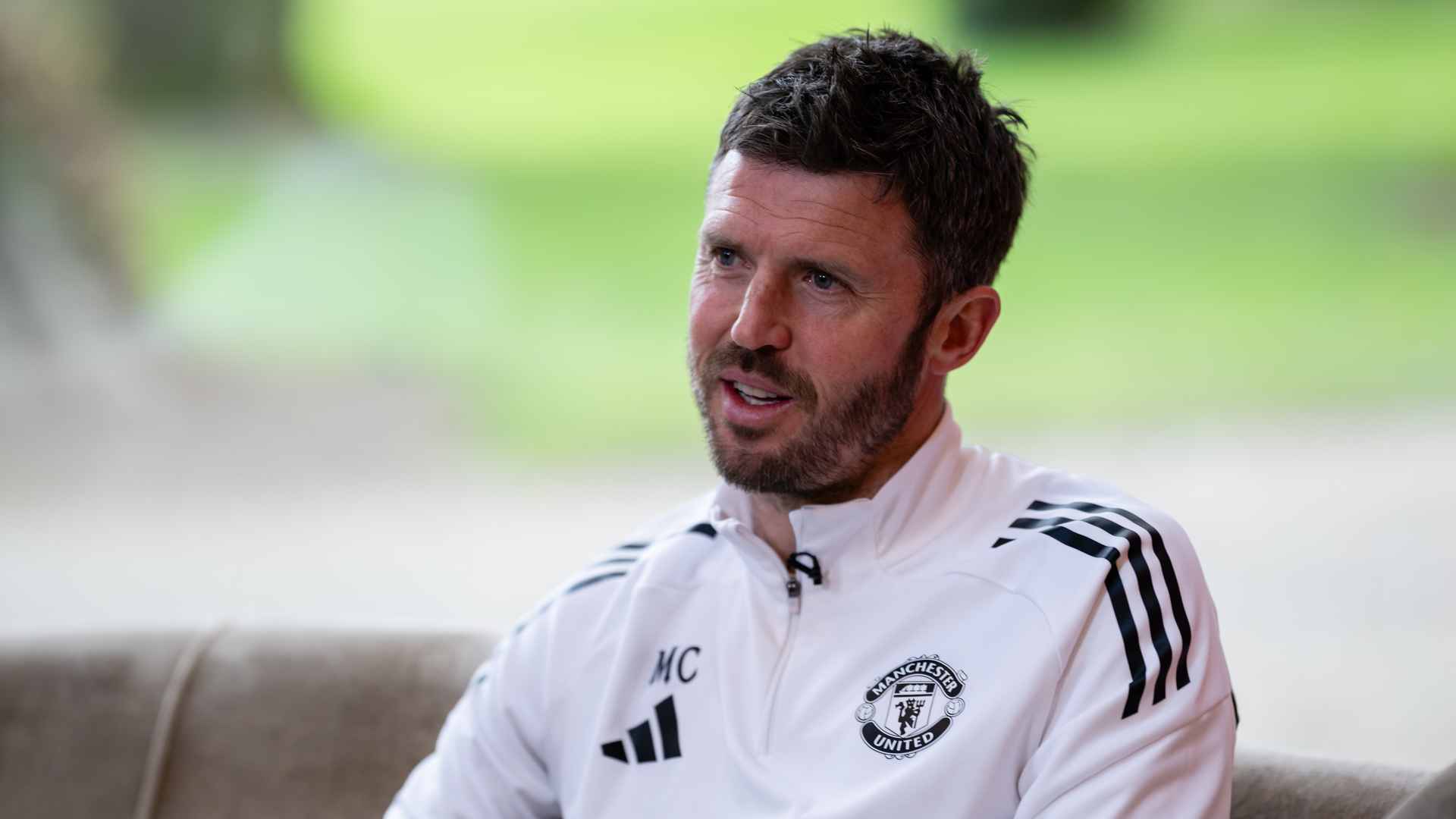 Early team news for United v Leeds