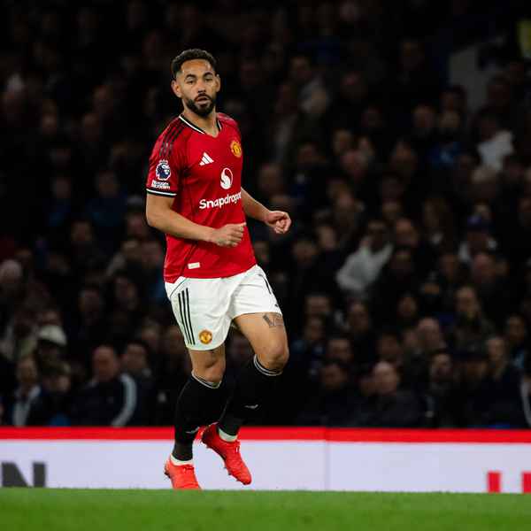 Carrick explains Cunha absence