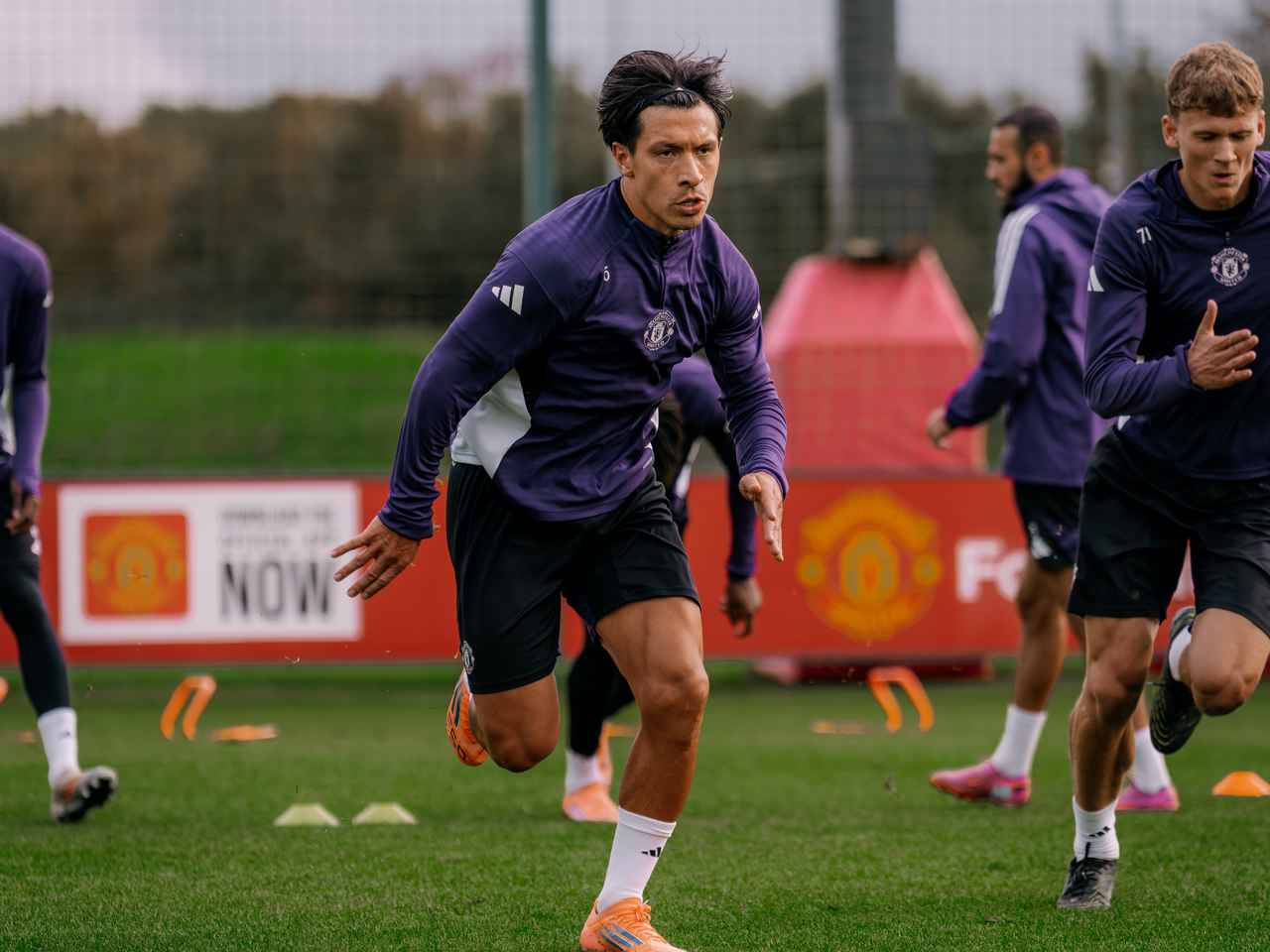 Lisandro Martinez returns to first team training | October 2025 | Manchester United