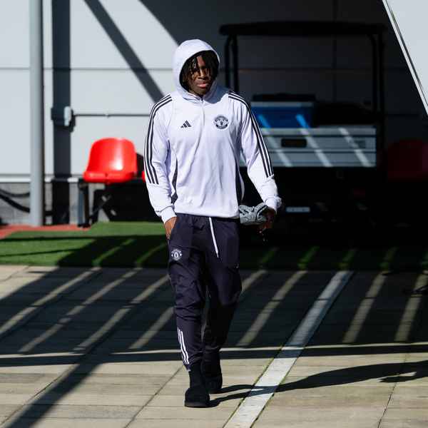 Carrick hints at Dorgu training return