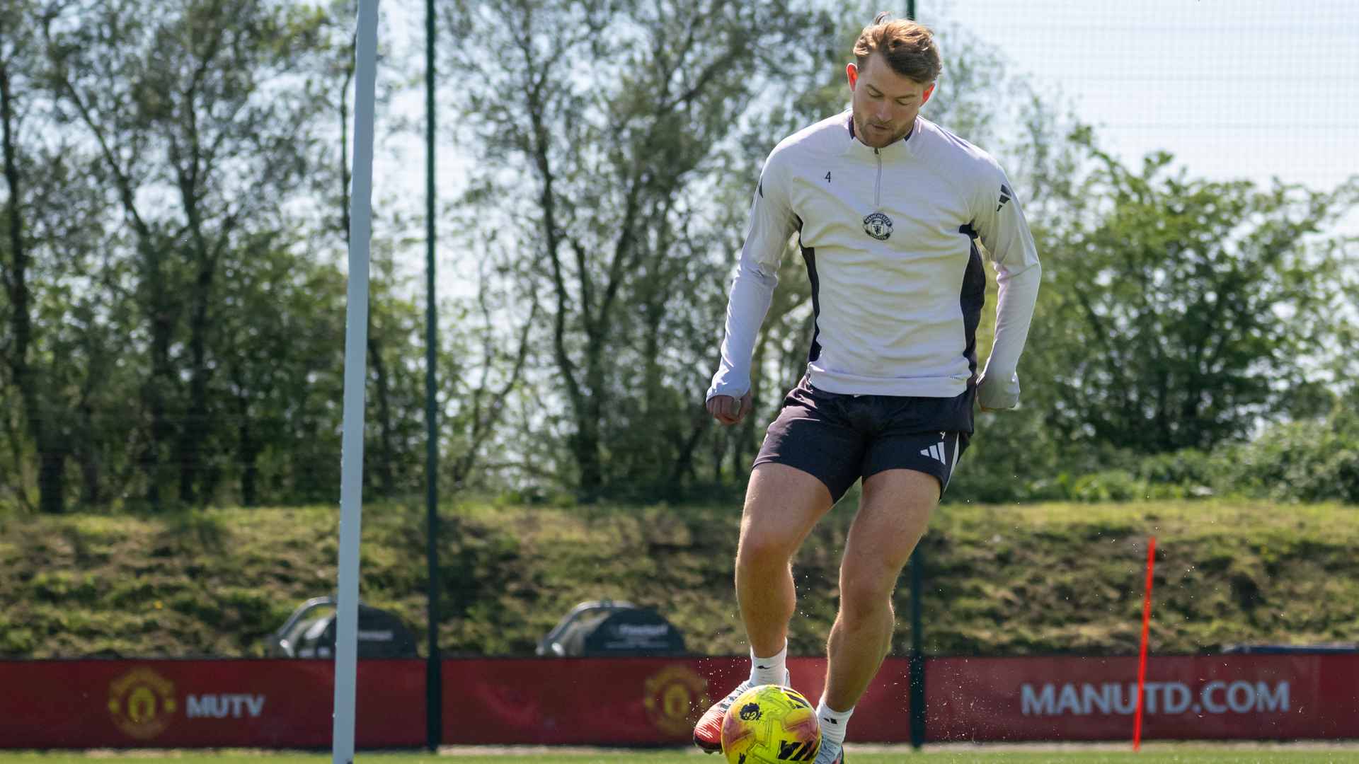 De Ligt continues rehab