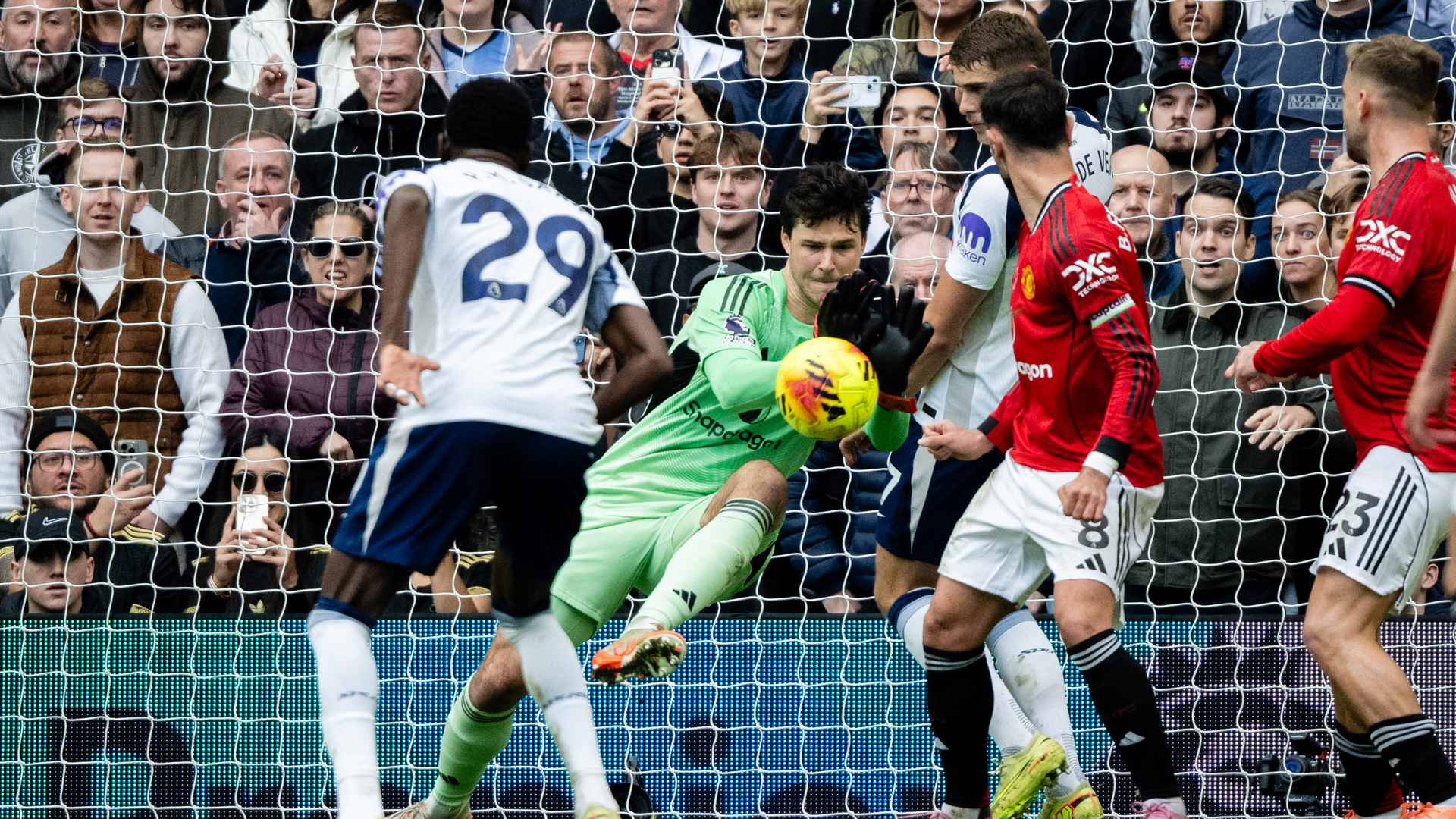 Senne Lammens WSC highlights from Spurs v Man Utd 08 November 2025