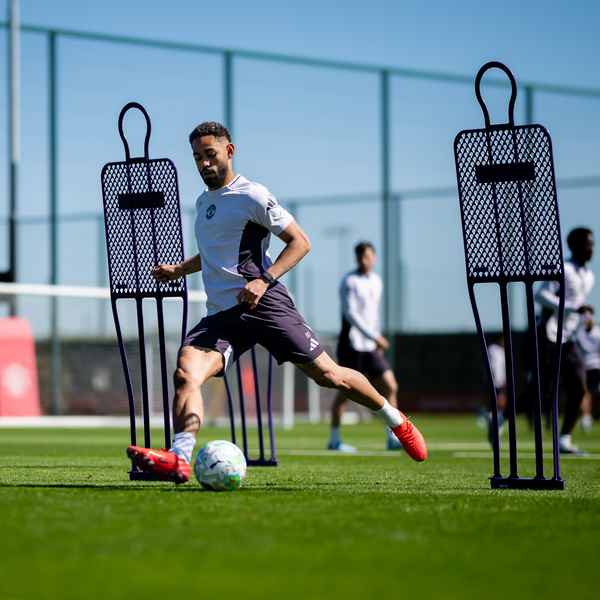 Cunha returns to training