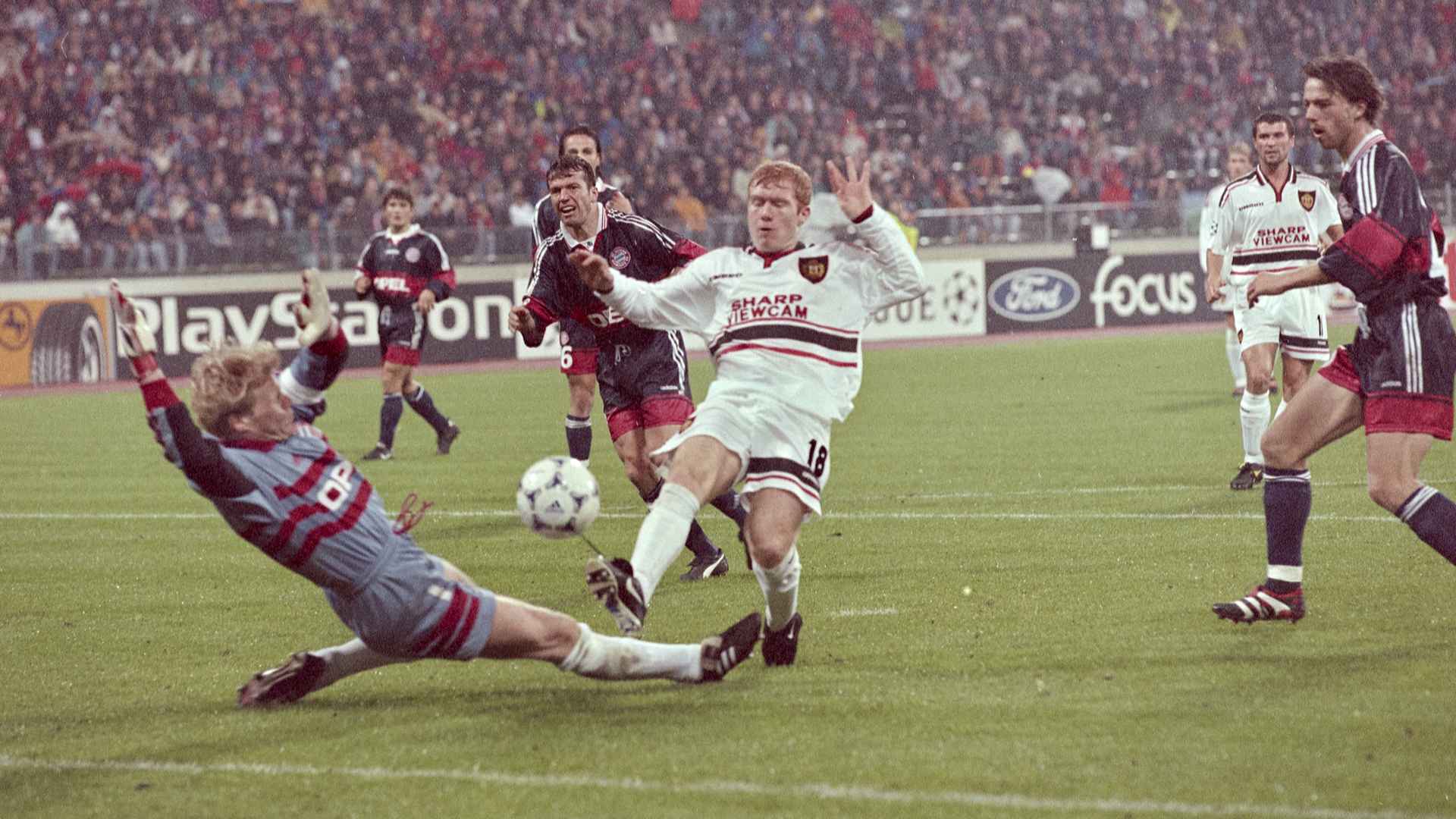 See highlights from the 2-2 draw with Bayern Munich in 1998.