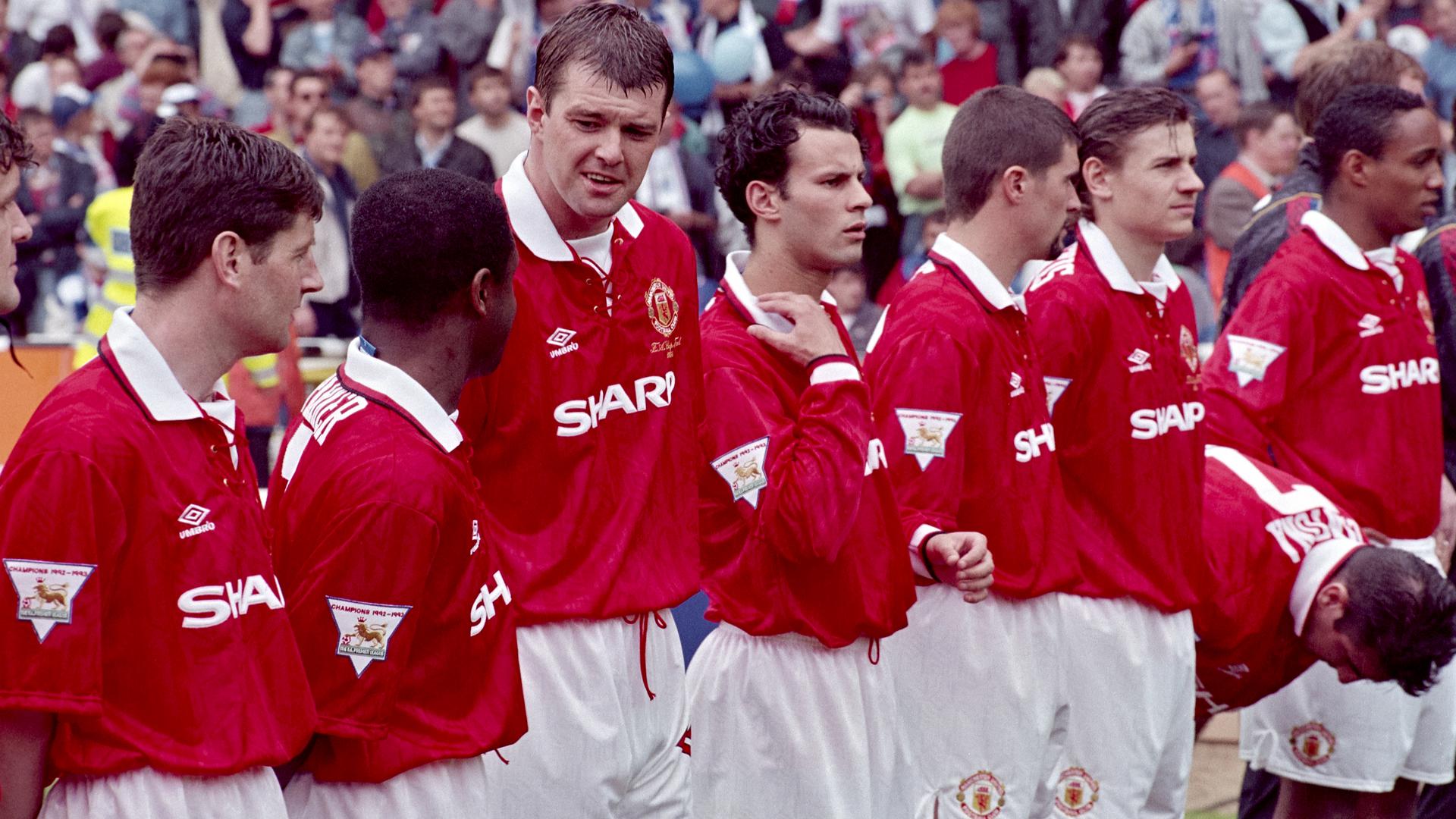 Man Utd Fans On Facebook Remember The 1994 Home Kit | Manchester United