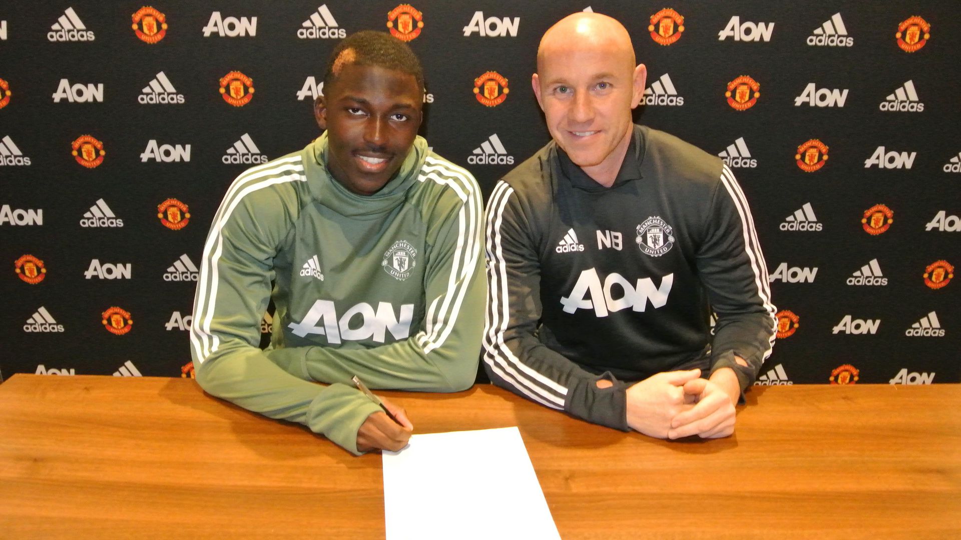 Aliou Traore Signs First Professional Contract At Manchester United Manchester United