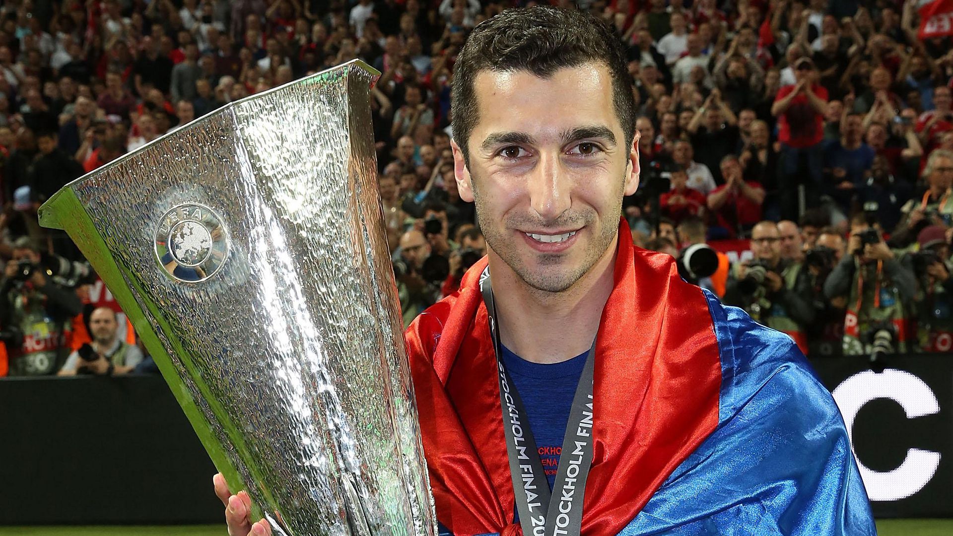 Mkhitaryan to wear number 22 in Manchester United